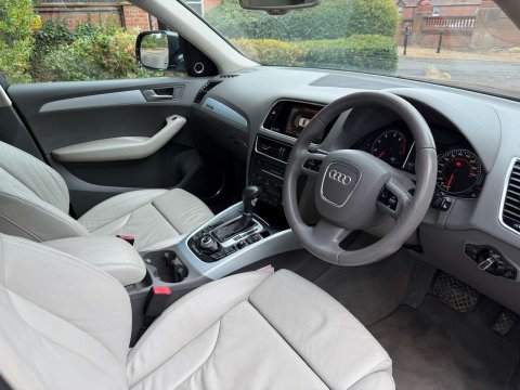 Audi Q5 3.2 v6 Petrol Auto (ulez) 11