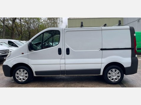 Vauxhall Vivaro 2.0 2700 CDTi FWD L1 4dr 15