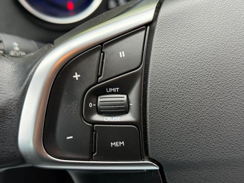 Citroen DS4 1.6 e-HDi Airdream DSign Euro 5 (s/s) 5dr 18