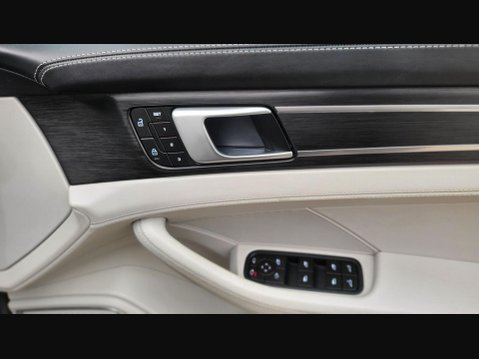 Porsche Panamera PDK 24