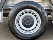 Volkswagen Crafter CR35 177 ps Tdi L2 H2 Trendline DSG Panel Van 31