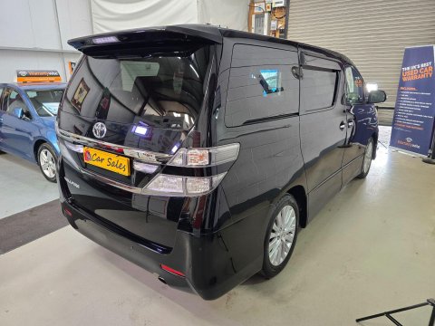 Toyota Vellfire 14