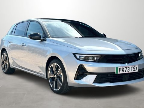 Vauxhall Astra 115kW Ultimate 54kWh 5dr Auto 1