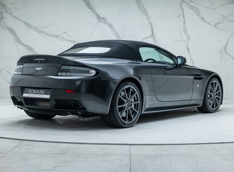Aston Martin V12 Vantage S ROADSTER 6