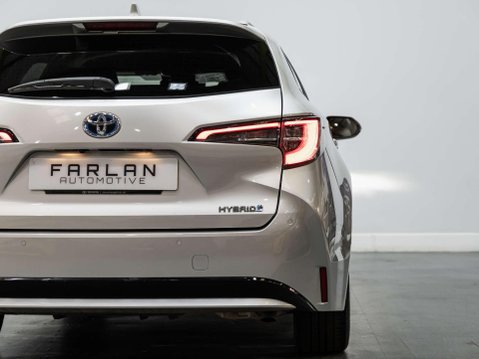 Toyota Corolla 1.8 VVT-h Design Touring Sports 5dr Petrol Hybrid CVT Euro 6 (s/s) (122 ps) 32