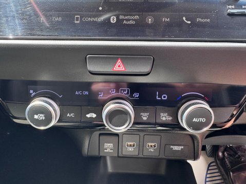 Honda Jazz I-MMD SR 26