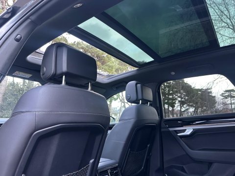 Volkswagen Touareg 3.0 TSI V6 Black Edition Tiptronic 4Motion Euro 6 (s/s) 5dr 24