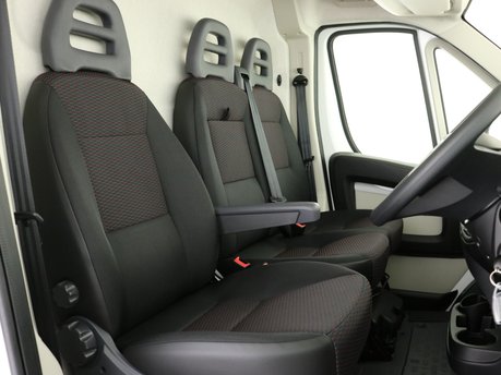 Citroen Relay 2.2 BlueHDi L3H2 Van 140ps Enterprise Pro 6