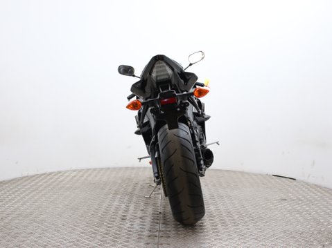 Yamaha R6 YZF R6 13 11