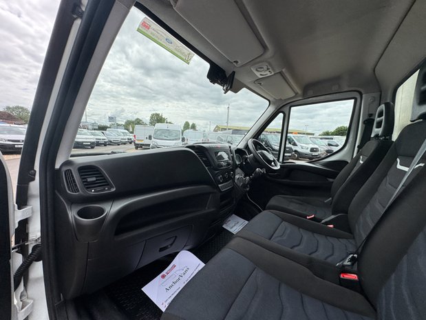 Iveco Daily Tipper MWB [SOLD MM] L2 350 Air Con Tow Bar EURO 6 16