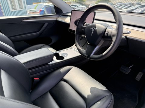 Tesla Model Y (Dual Motor) Long Range SUV 5dr Electric Auto 4WDE (384 bhp) 2