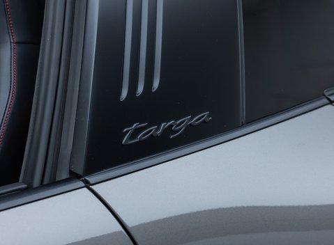 Porsche 911 Targa 4 GTS (992) 42