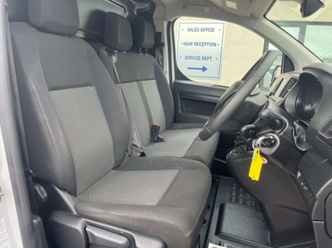 Citroen Dispatch 1.5 Dispatch 1000 Enterprise Edition Blue HDi SS 18