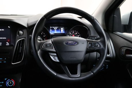 Ford Focus TITANIUM 46