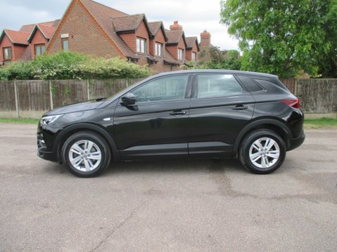 Vauxhall Grandland X 1.2 Turbo SE Euro 6 (s/s) 5dr 7