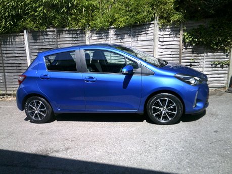 Toyota Yaris VVT-I ICON TECH ONLY 16,000 MILES FROM NEW 4