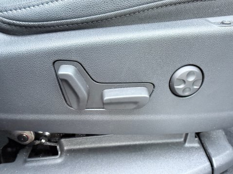 Vauxhall Grandland X ELITE NAV 17