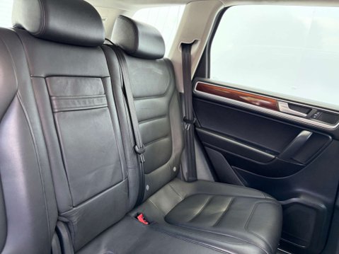 Volkswagen Touareg 3.0 Touareg V6 TSi Hybrid Auto 4WD 5dr 29