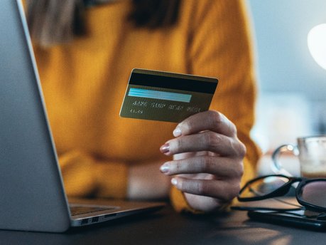 What is a car balloon payment and how does it work?