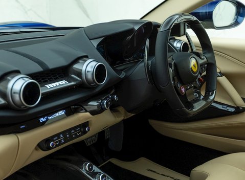 Ferrari 812 Superfast 14