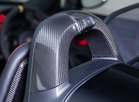 Porsche 718 SPYDER RS 42