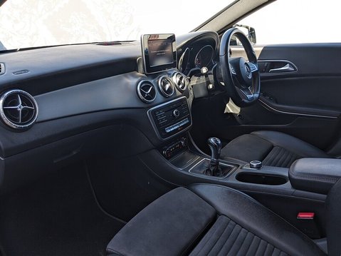 Mercedes-Benz CLA Class CLA 200 D AMG LINE 18