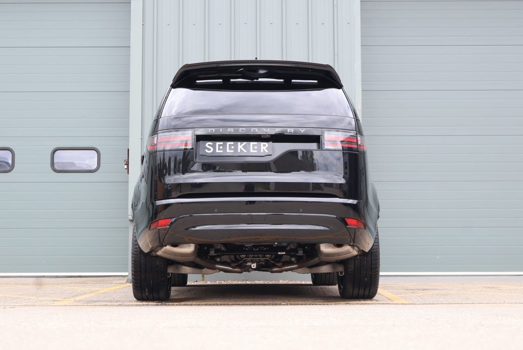 Land Rover Discovery 2026 COMMERCIAL DYNAMIC HSE STYLED BY SEEKER GENUINE REAR SEATS FITTED  5