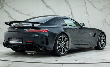 Mercedes-Benz AMG GT R 3