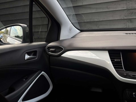 Vauxhall Crossland X 1.2 Crossland X SRi Nav T 5dr 25