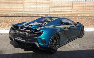 McLaren 675 LT Spider 30