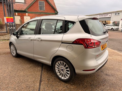 Ford B-Max TITANIUM 7