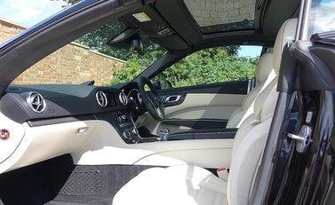 Mercedes-Benz SL Class SL63 AMG 26