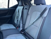 Volvo XC40 2.0 B3 Core Estate 5dr Hybrid Electric Auto Euro 6 (163 bhp) 17