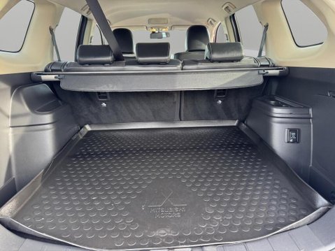 Mitsubishi Outlander 2.0h 12kWh Juro CVT 4WD Euro 6 (s/s) 5dr 35