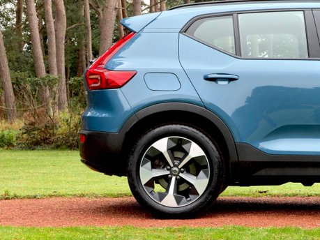 Volvo XC40 B4 PLUS 16