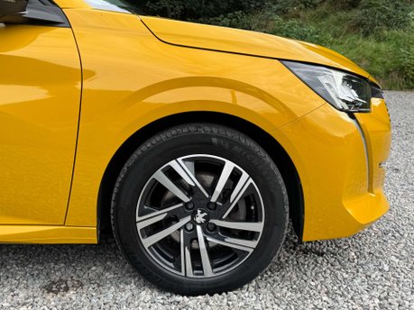 Peugeot 208 1.2 208 Allure Premium + PureTech S/S Auto 5dr 14