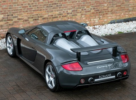 Porsche Carrera GT 10