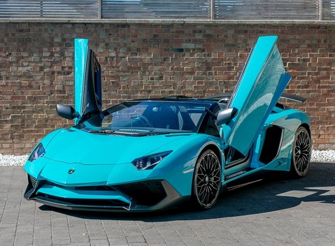 Lamborghini Aventador SV LP750-4 Roadster 7