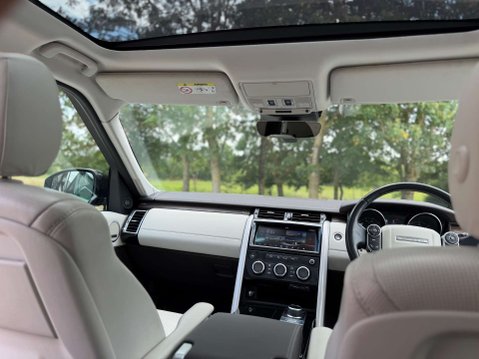 Land Rover Discovery 3.0 Discovery HSE TD6 Auto 4WD 5dr 37