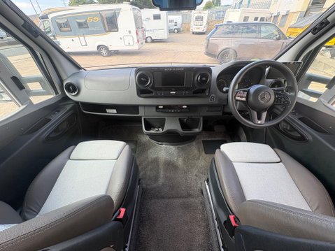 Auto-Sleepers Burford Duo 12