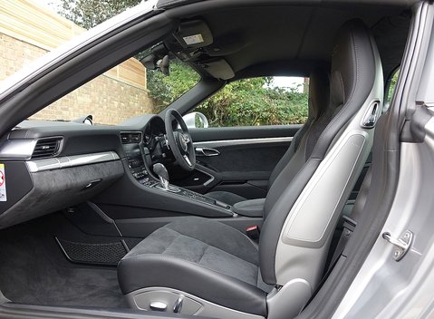 Porsche 911 (991) Targa 4 GTS 6