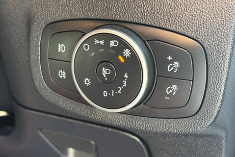 Ford Fiesta Sport Ecoboost 125 ps Panel Van - Sat Nav / Rear Sensors 25