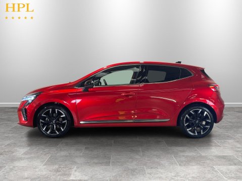 Renault Clio 1.6 E-TECH techno Hatchback 5dr Petrol Hybrid Auto Euro 6 (s/s) (145 ps) 4