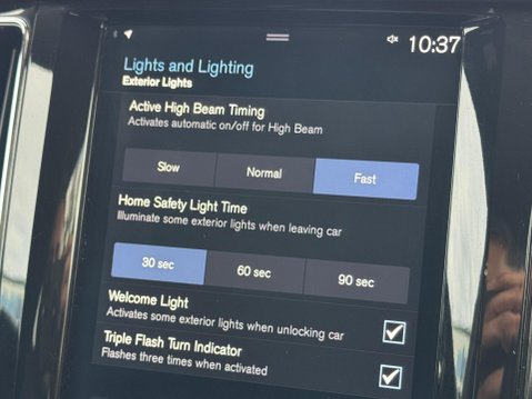 Volvo XC60 2.0 D4 R-Design Auto AWD Euro 6 (s/s) 5dr 28