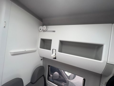 Volkswagen Grand California 16