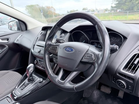 Ford Focus 1.0 TITANIUM 9