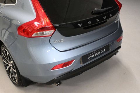 Volvo V40 1.5 V40 Inscription Edition T3 Auto 5dr 34