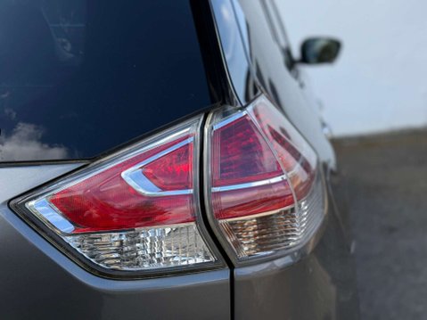 Nissan X-Trail 1.6 dCi Tekna XTRON Euro 5 (s/s) 5dr 32