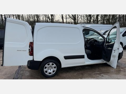 Peugeot Partner 1.6 HDi 850 Professional Panel Van 4dr Diesel Manual L1 (132 g/km, 90 bhp) 11