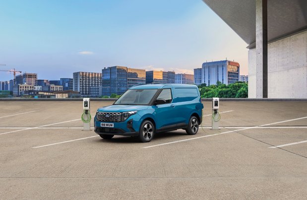 Ford E-Transit Courier